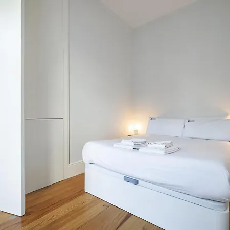 Nomad's Easy - 1bed Alegria Emerald Apartment Porto